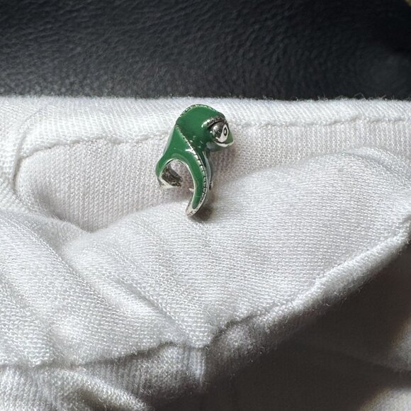 Pandora Disney Tangled Pascal Colour-changing Charm - Picture 4 of 5